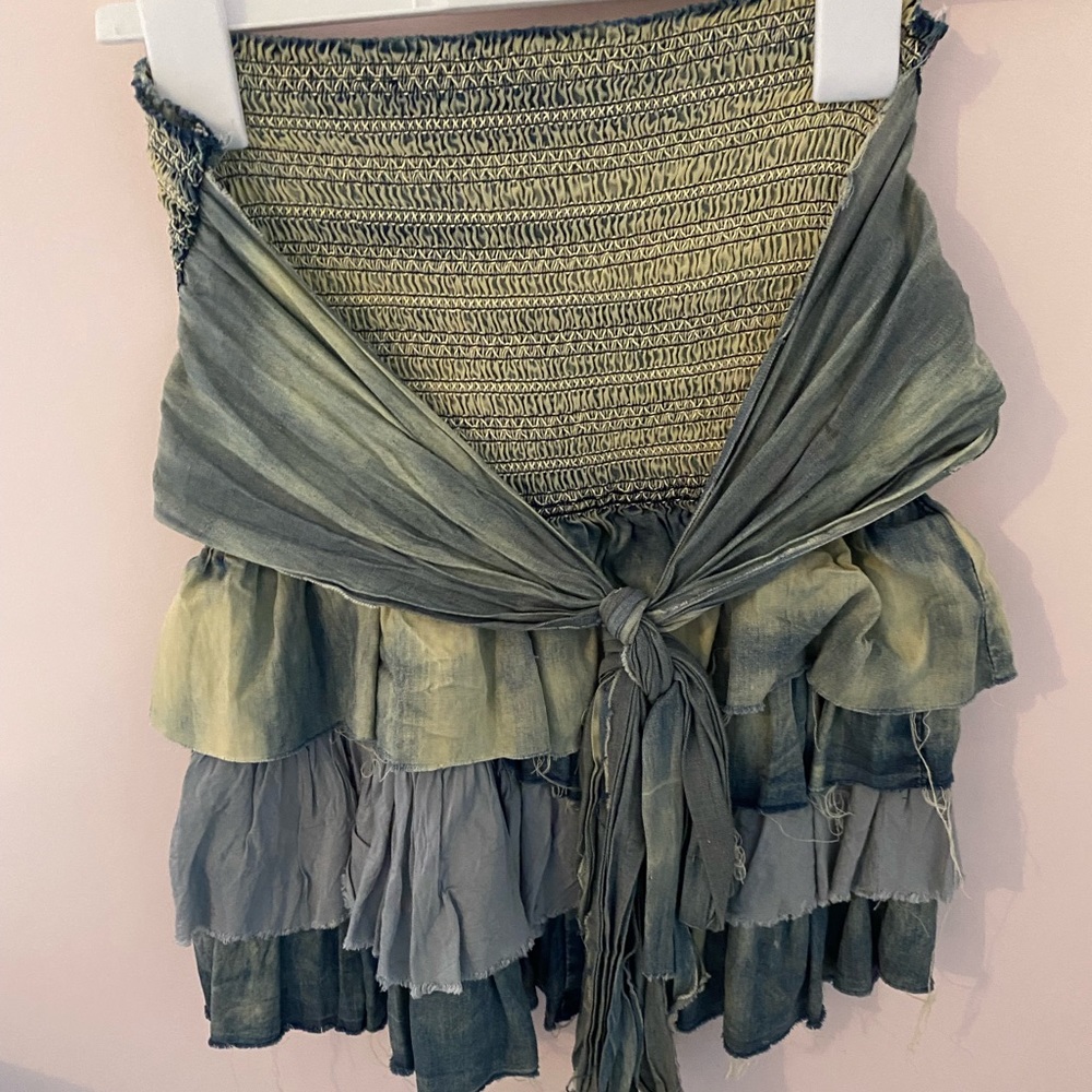 Ruffle mini skirt